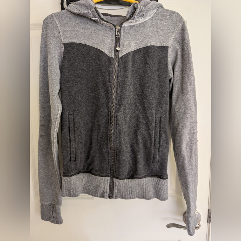 Lululemon bliss break hoodie 4
